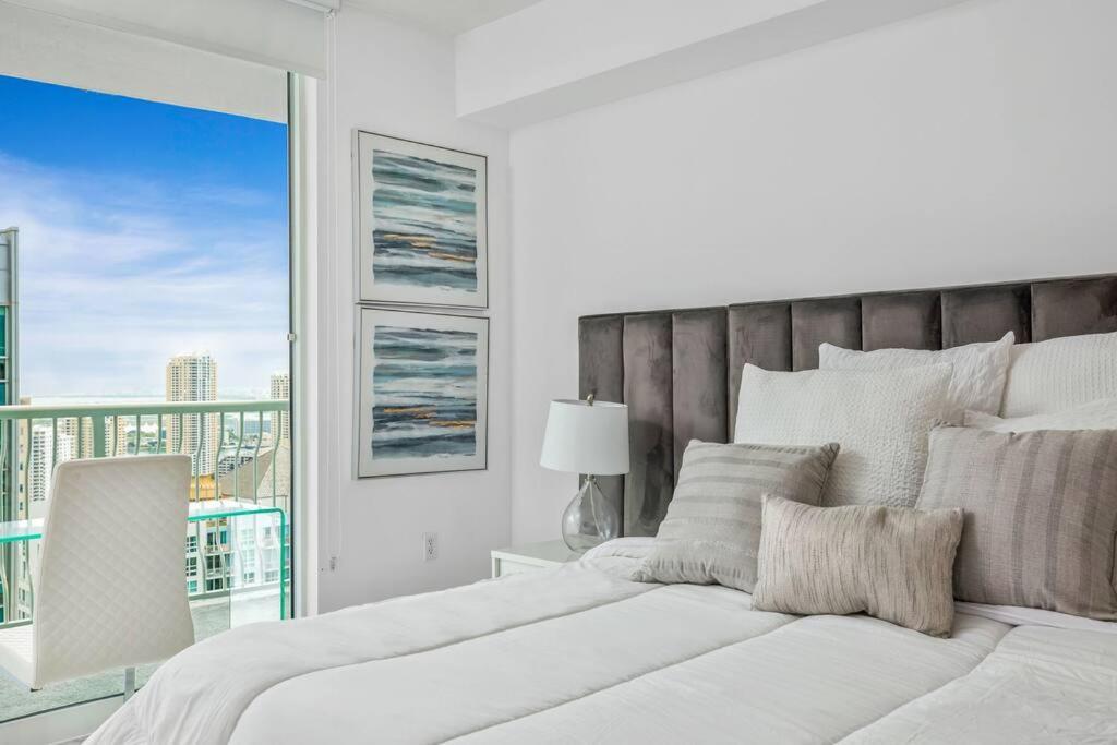 Amazing Penthouse In Beautiful Brickell 42 Floor!! Free Garage Parking Apartamento