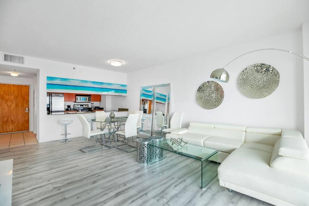 Amazing Penthouse In Beautiful Brickell 42 Floor!! Free Garage Parking Apartamento Miami